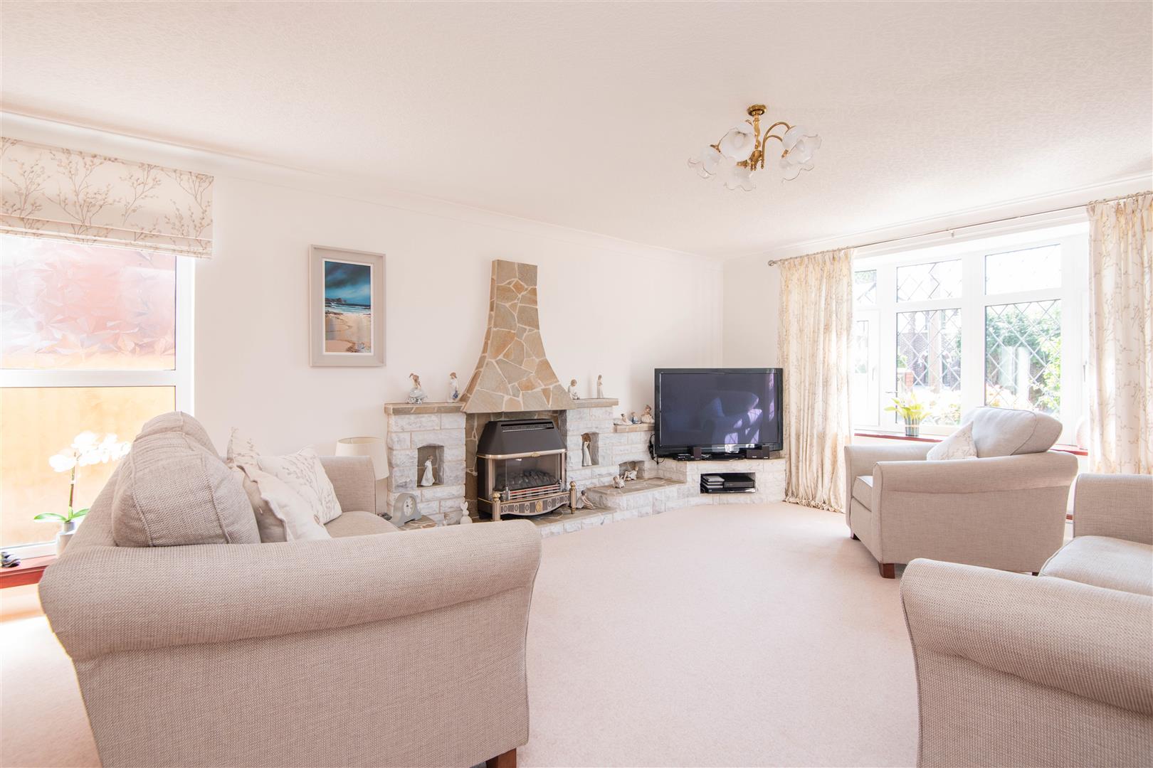 4 bed property in Fox Lane, Leyland